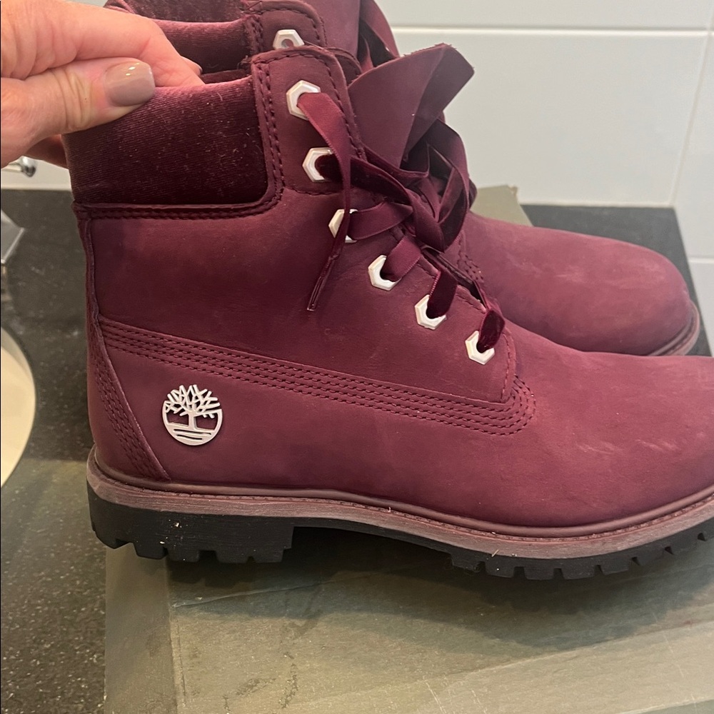 Timberland Women's 6-Inch Premium Boots - Picture 4 of 7